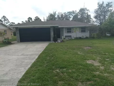 214 Thrush Ave, Sebring, FL 33870 photo 4