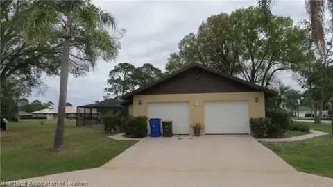 4703 Duffer Loop, Sebring, FL 33872 photo 3