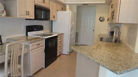 401 Mac Ln, Sebring, FL 33875 photo 12