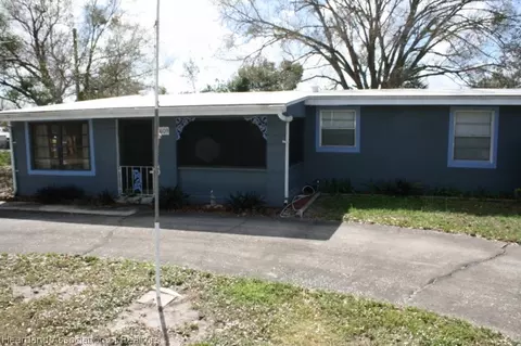 1609 Killarney Dr, Sebring, FL 33870 photo 1