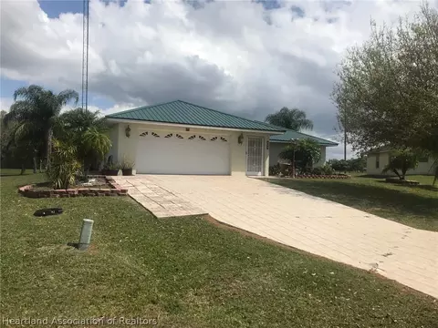 150 Friendly Cir, Sebring, FL 33876 photo 1