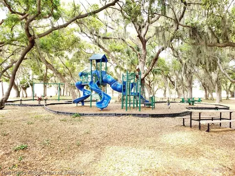 409 Cherry Tree Dr, Sebring, FL 33876 photo 11