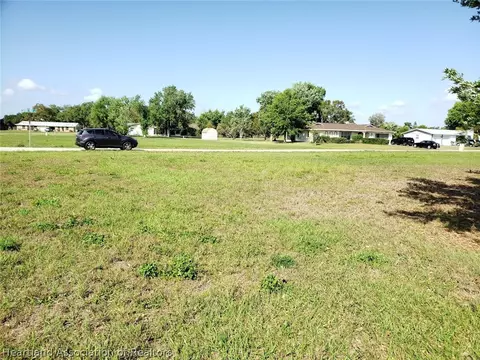 409 Cherry Tree Dr, Sebring, FL 33876 photo 1