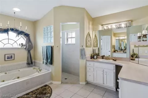 2901 Wynstone Dr, Sebring, FL 33875 photo 11