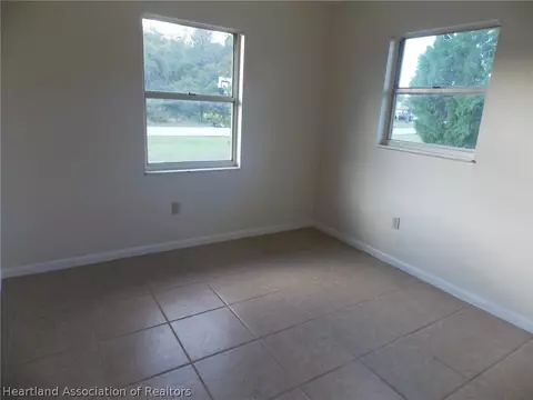 720 Lemans Dr, Sebring, FL 33872 photo 5
