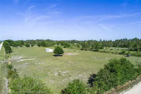 2304 Hicks Rd, Lorida, FL 33857 photo 1