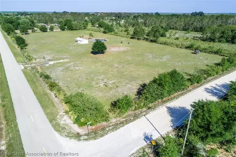 2304 Hicks Rd, Lorida, FL 33857 photo 2