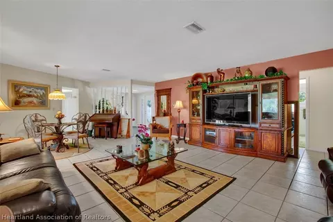 745 Golfside Ln, Sebring, FL 33870 photo 13