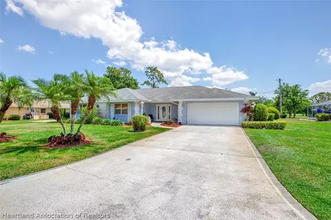 745 Golfside Ln, Sebring, FL 33870 photo 14