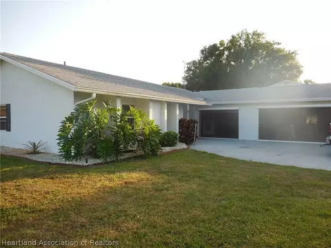 208 Sparrow Ave, Sebring, FL 33870 photo 1