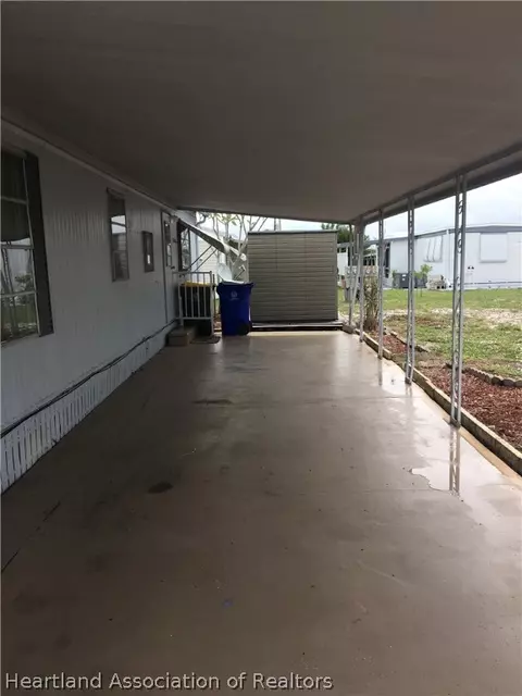 30492 Tigertail Rd, Sebring, FL 33870 photo 2