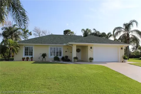 2026 Alan St, Sebring, FL 33875 photo 1