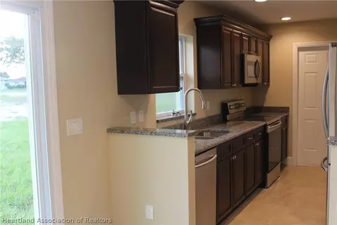 4301 Lamancha Cir, Sebring, FL 33872 photo 6