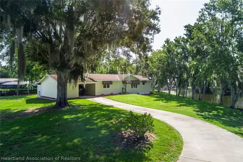 624 Dragonfly Ln, Lorida, FL 33857 photo 3