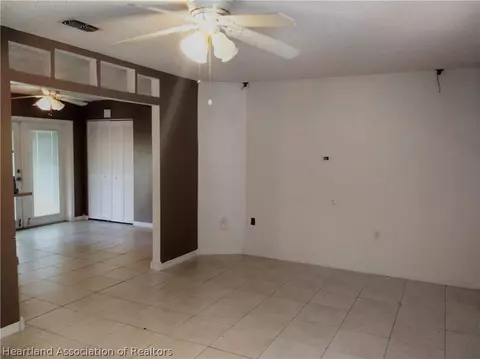 3812 Paradise Dr, Sebring, FL 33876 photo 6