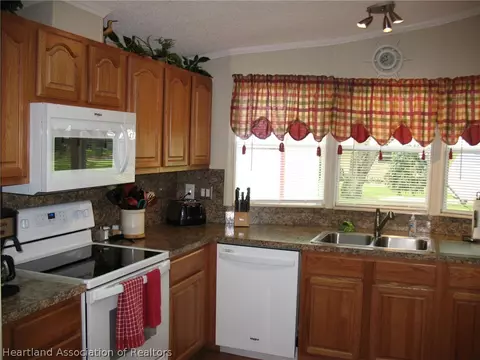 113 Morris Dr, Sebring, FL 33876 photo 6