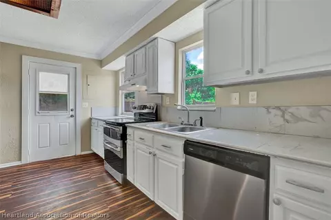 1104 Evanston St, Sebring, FL 33870 photo 21