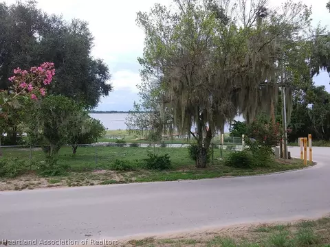 626 9th St, Frostproof, FL 33843 photo 22