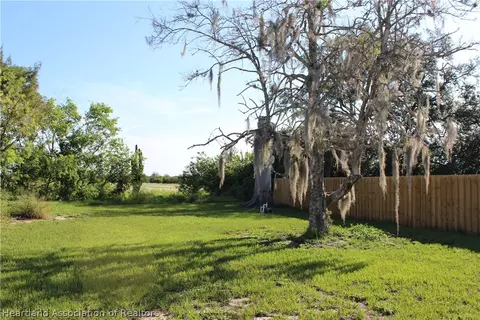 2216 Croydon Rd, Sebring, FL 33870 photo 16