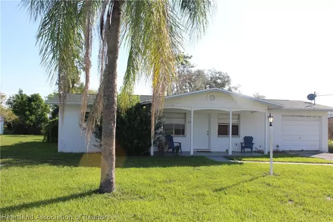 2216 Croydon Rd, Sebring, FL 33870 photo 17