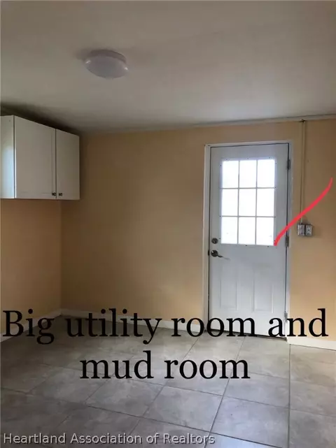 2326 Croydon Rd, Sebring, FL 33870 photo 3