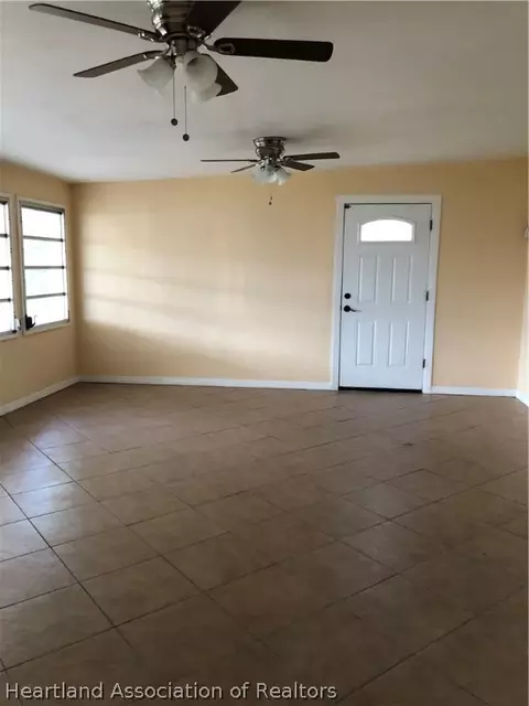 2326 Croydon Rd, Sebring, FL 33870 photo 8