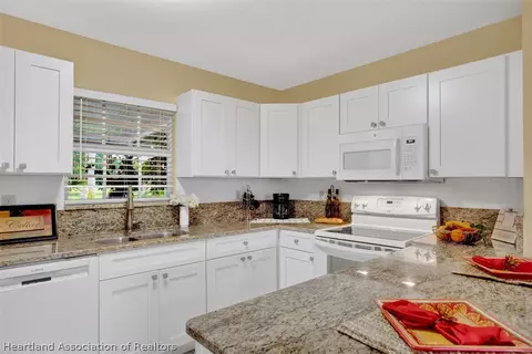 4515 SE 50th Ave, Okeechobee, FL 34974 photo 4