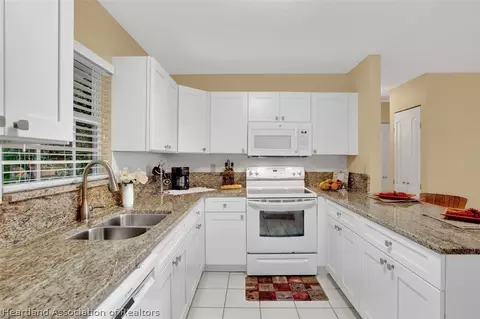 4515 SE 50th Ave, Okeechobee, FL 34974 photo 2