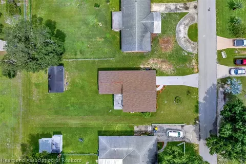 233 Thrush Ave, Sebring, FL 33870 photo 5