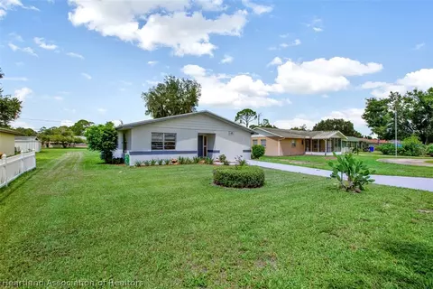 233 Thrush Ave, Sebring, FL 33870 photo 6
