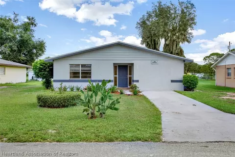233 Thrush Ave, Sebring, FL 33870 photo 9