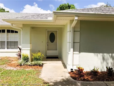 3801 Citroen Dr, Sebring, FL 33872 photo 2