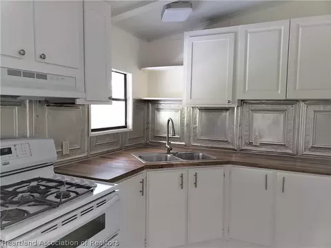 501 River Dr, Sebring, FL 33875 photo 4