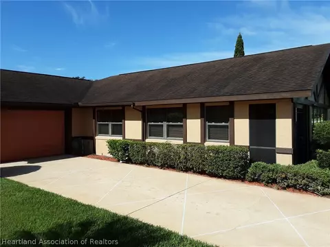 3022 Summertree Dr, Sebring, FL 33872 photo 2