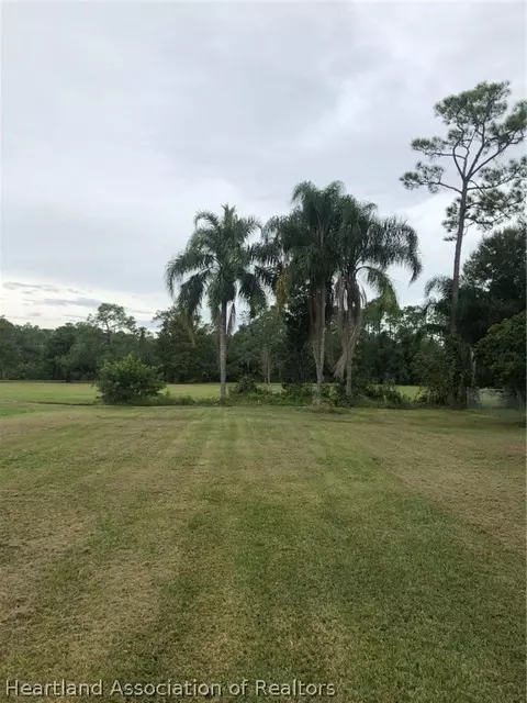 3236 Golfview Rd, Sebring, FL 33875 photo 2
