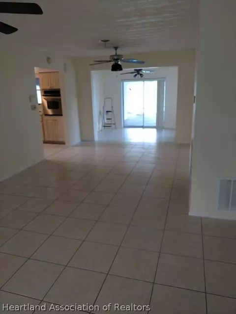 313 Sparrow Ave, Sebring, FL 33870 photo 7