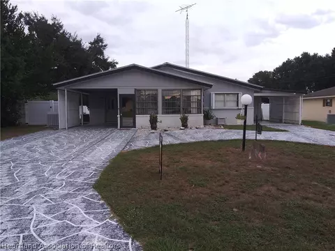 313 Sparrow Ave, Sebring, FL 33870 photo 1