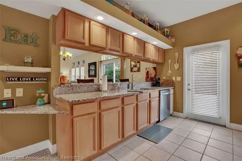 2801 Boulder Ct, Sebring, FL 33875 photo 3