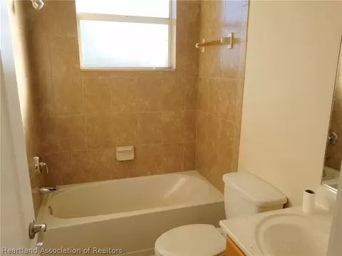 6708 Heavitree Dr, Sebring, FL 33876 photo 2