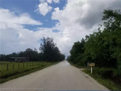 2003 Valentine Ave, Lorida, FL 33857 photo 13