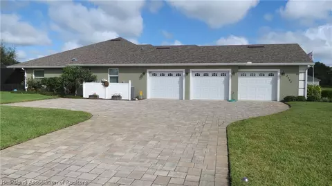 3203 Manor Dr, Sebring, FL 33872 photo 8