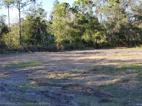 400 Parrot Ave, Sebring, FL 33870 photo 4