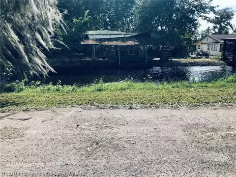 24 Peaceful Pl, Lorida, FL 33857 photo 3