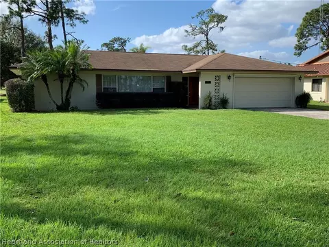 3284 Golfview Rd, Sebring, FL 33875 photo 1