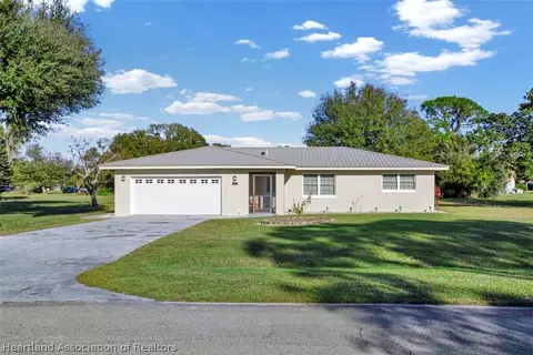 5905 Thunder Rd, Sebring, FL 33876 photo 1
