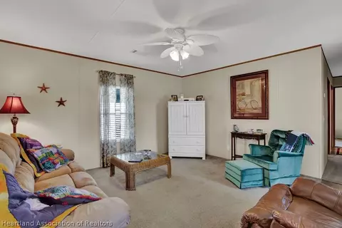 2559 Snap Dragon Ct, Sebring, FL 33872 photo 2