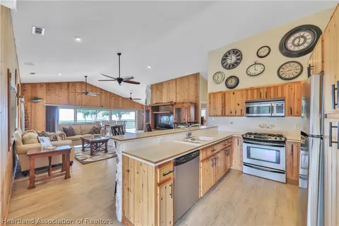 113 Wild Duck Pt, Lorida, FL 33857 photo 7