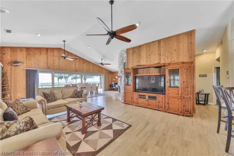 113 Wild Duck Pt, Lorida, FL 33857 photo 11