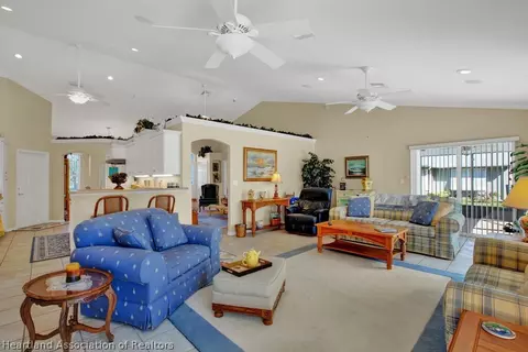 2301 Jackson Dr, Sebring, FL 33870 photo 4