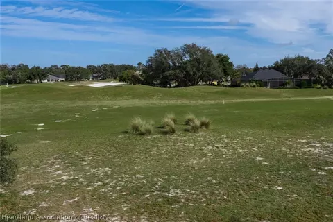 7054 Strafford Oaks Dr, Sebring, FL 33875 photo 1
